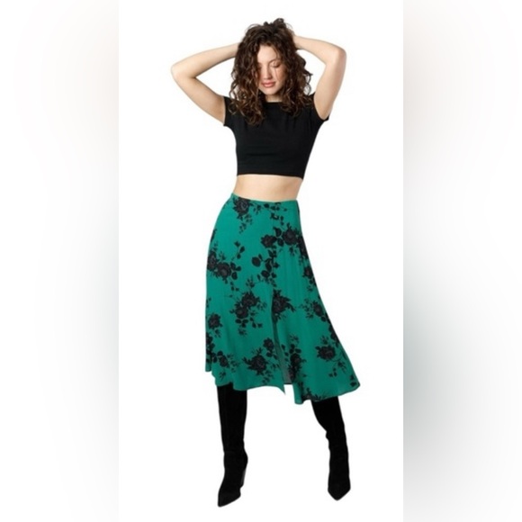 Dresses & Skirts - NWT Band of The Free Floral Green Skirt